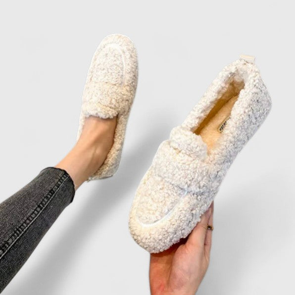 Solenne | Chaussons chauds au design élégant